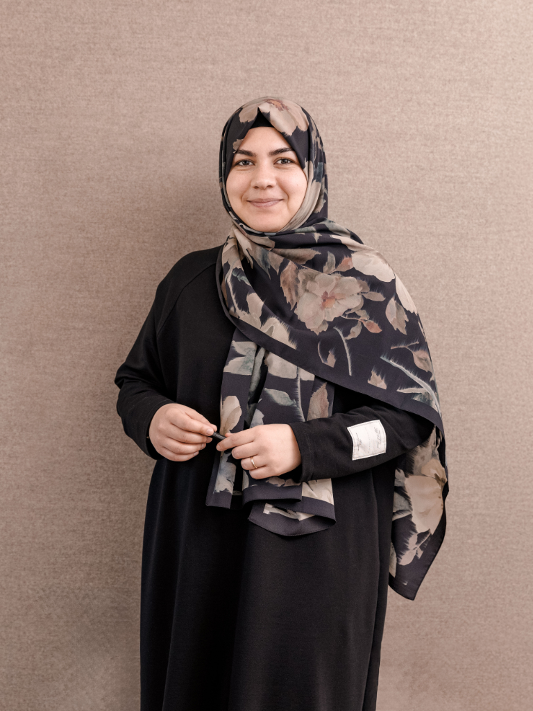 Büsra_neu